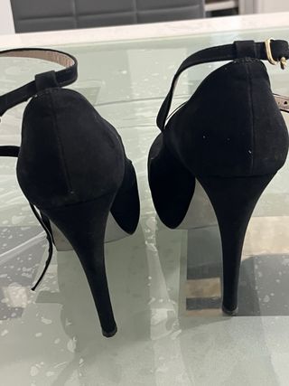 Scarpe con tacco alto e cinturino vera pelle 