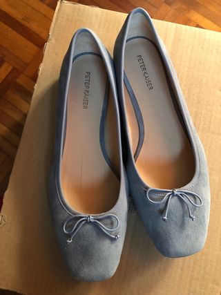 Francesitas de ante azul grisáceo.