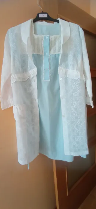 Conjunto Vintage Bata y  2 Camisones Blanco y Azul