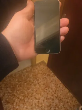 iPhone 6 16GB Argento