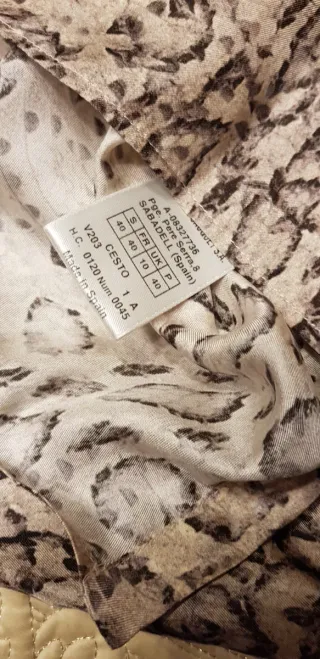 Blusa seda estampado reptil beige y marrón