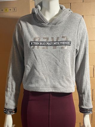 Sudadera gris IKKS con mensaje