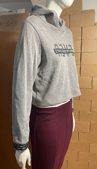 Sudadera gris IKKS con mensaje