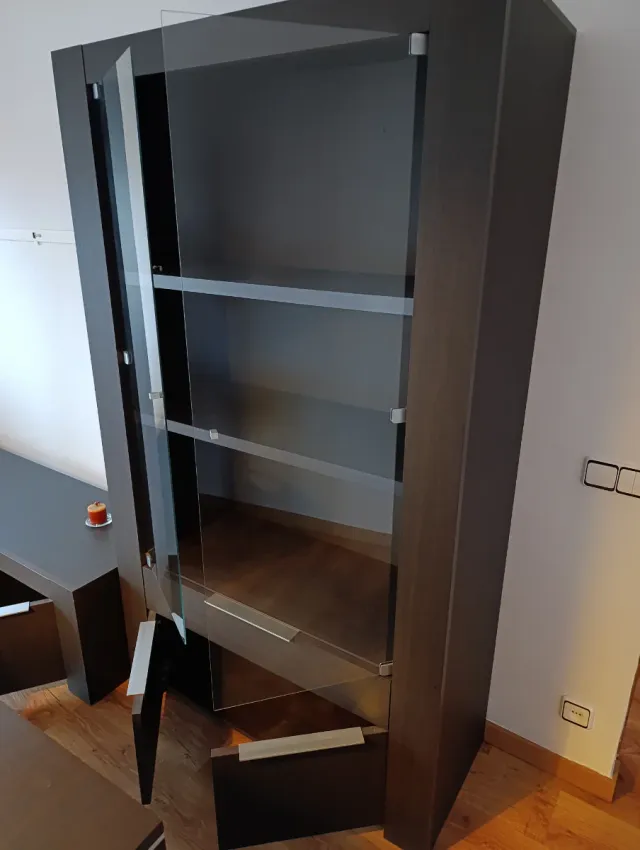 Vitrina de comedor madera y cristal