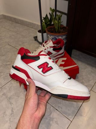 New Balance 550 Blancas y Rojas