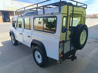 Land Rover Defender 2015