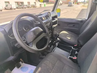 Land Rover Defender 2015