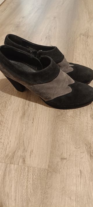 Zapato de tacón talla 43