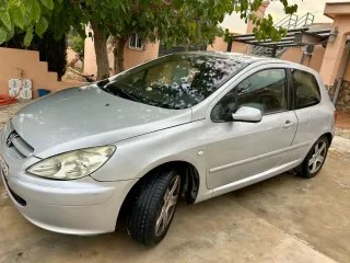 Peugeot 307 2004