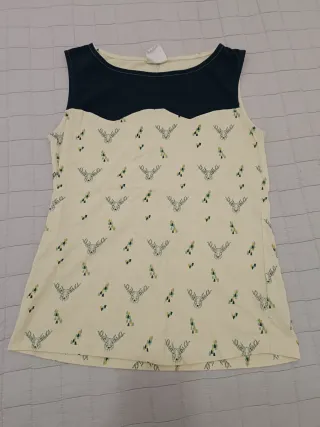 Camiseta sin mangas con estampado de ciervos