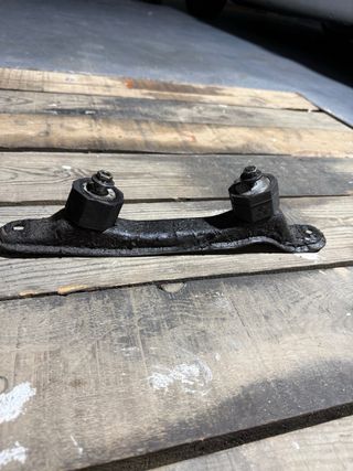 Soporte caja cambios BMW E30