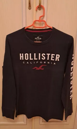 Camiseta Hollister Manga Larga Negra Talla XS