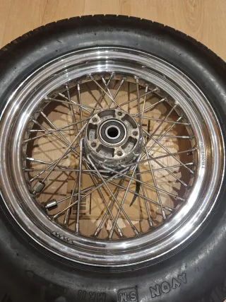 Rueda Harley Davidson 5.00-16 Avon Mk II
