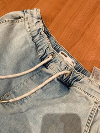 Pantalones vaqueros Bershka rotos estilo jogger