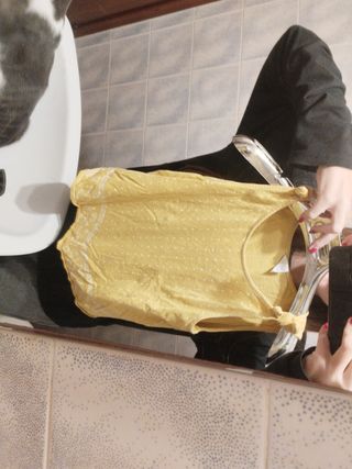 Camiseta tirantes amarilla niña 11-12 años