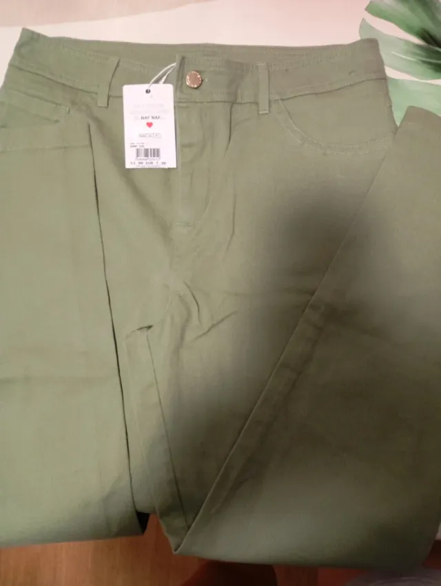 Pantalón NAF NAF verde talla M/38