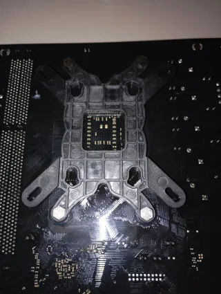 Placa ASRock N68 + AMD FX-6300 + 16 GB RAM