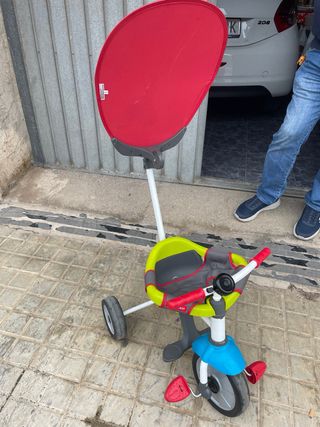 Triciclo infantil con capota y barra de seguridad