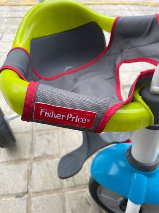 Triciclo infantil con capota y barra de seguridad