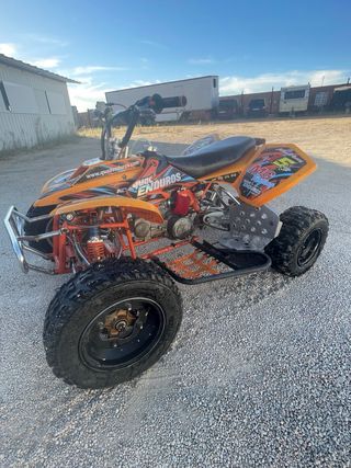 Quad Naranja Todoterreno