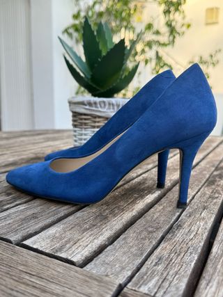 Zapatos de tacón color azul