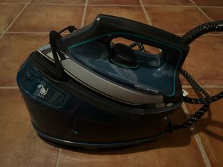 Centro de Planchado Rowenta Compact Steam,