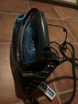 Centro de Planchado Rowenta Compact Steam,