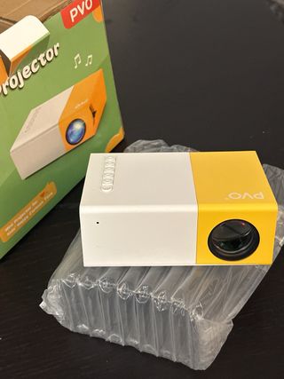 Proyector LED PVO Mini Portátil