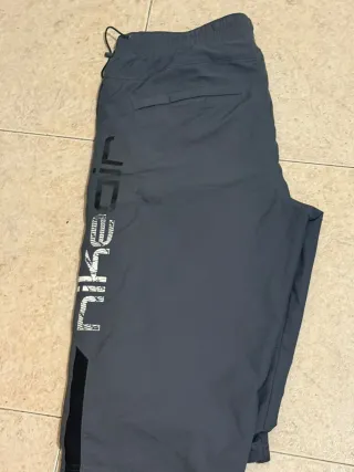 Bermuda Nike Gris