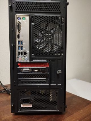 PC Gaming Ryzen 5 3500 16 GB GTX 1650 SSD + HD