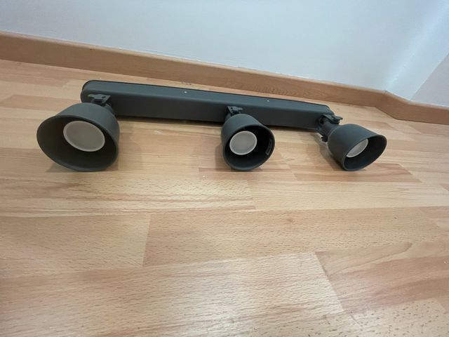 Riel 3 focos gris oscuro