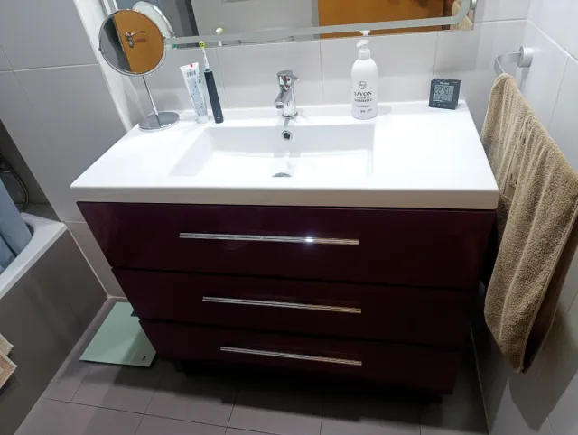 Urge. Mueble de baño lavabo 100cm morado