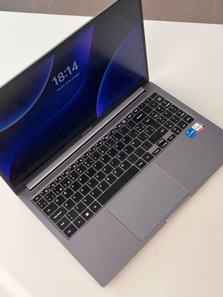 Ordenador Samsung Gris