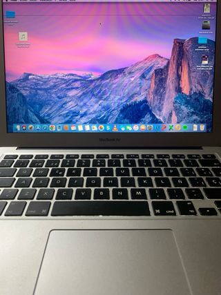MacBook Air 13” Plata 2011 (negociable)