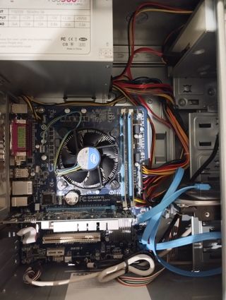 PC Core i5 3470 8GB SSD + HD Radeon HD 7350 HDMI