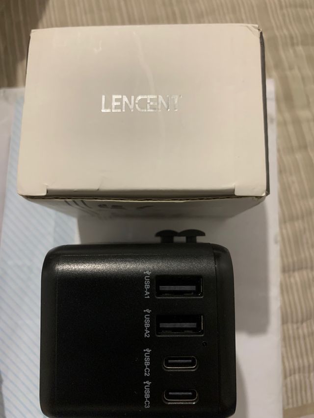 Adaptador de ficha de viagem Lencent adquirido na Amazon