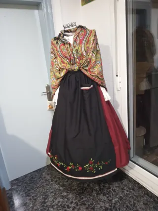 Traje Regional Aldeana Baturra