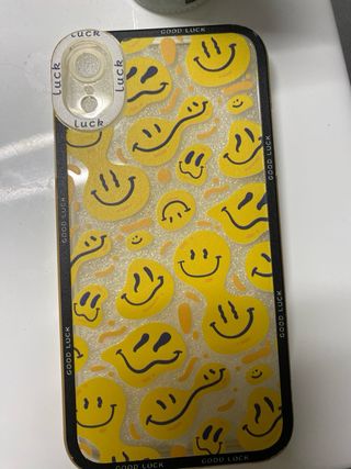 2 custodie per iPhone 11 e 4 custodie per iPhone XR
