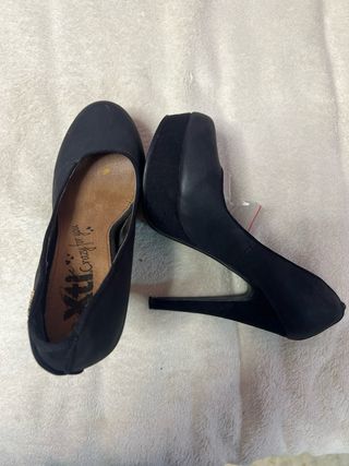 Zapatos de tacón Xti negros con plataforma