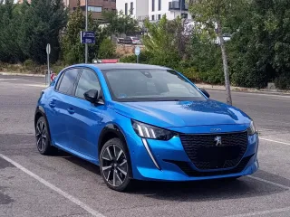 Peugeot 208 eléctrico.