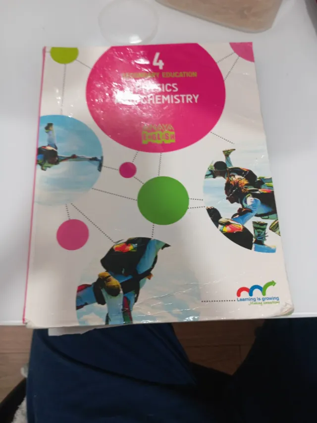 Physics and Chemistry 4 (física y química).