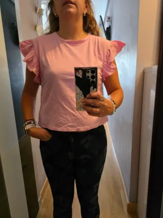 Camiseta rosa T S con volantes