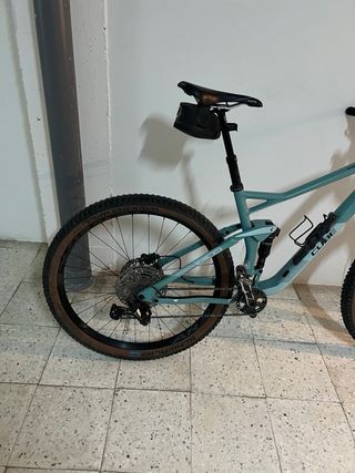 Bicicleta Cube Doble Suspensión