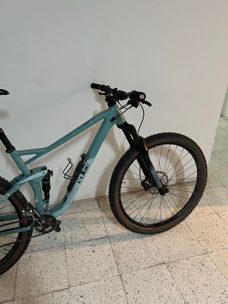Bicicleta Cube Doble Suspensión