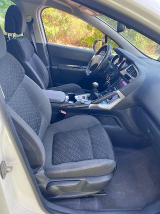 Peugeot 3008 2016