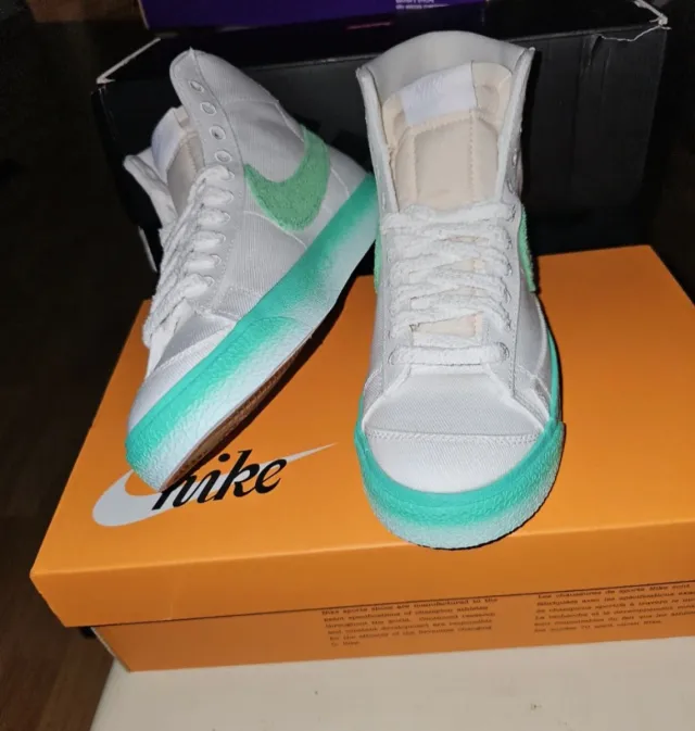 Zapatillas Nike Blazer Mid '77 Verde y Blanco