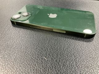 Telaio verde per iPhone 13