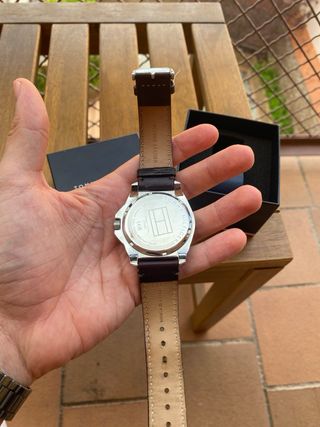 Reloj Tommy Hilfiger Clásico Plata y Marrón