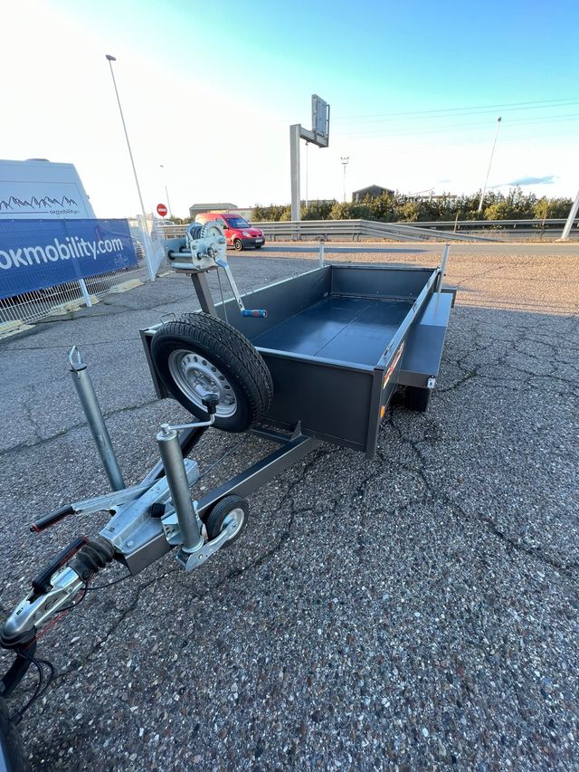 Remolque reforzado gris