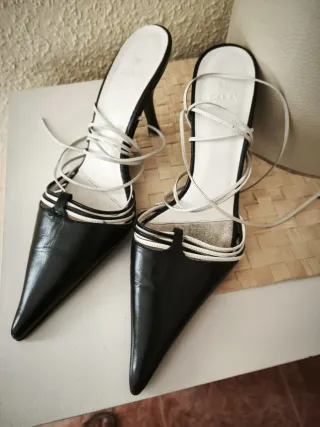 Zapatos Zara Talla 38 azul marino y Blanco